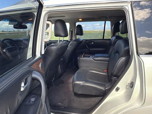 Used 2017 INFINITI QX80 2WD image 16