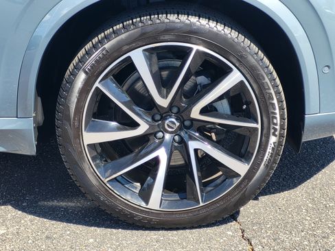 Certified 2023 Volvo XC90 B6 Plus w/ Protection Package AWD/4WD image 8