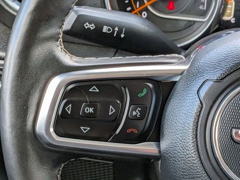 Used 2018 Jeep Wrangler Unlimited Sahara w/ Dual Top Group AWD/4WD image 20
