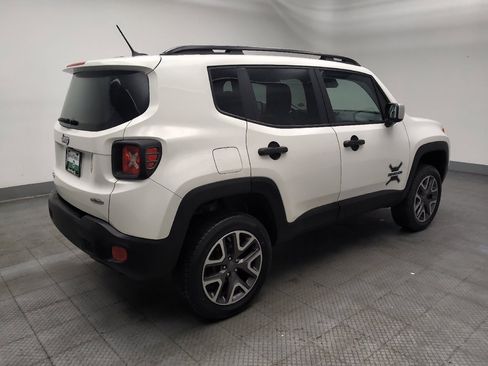 Used 2015 Jeep Renegade Latitude w/ Popular Equipment Group AWD/4WD image 10