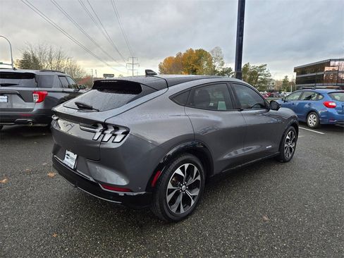 Used 2021 Ford Mustang Mach-E Premium image 5