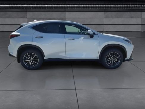 Used 2025 Lexus NX 250 FWD w/ Accessory Package (K3) image 9