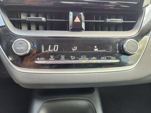 Certified 2024 Toyota Corolla LE FWD image 18