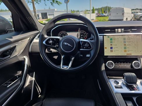 Used 2024 Jaguar F-PACE R-Dynamic S AWD/4WD image 7