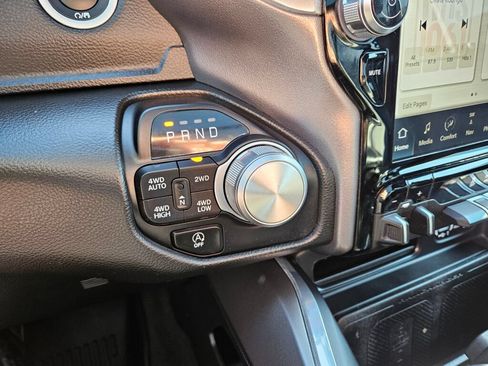 Used 2023 RAM 1500 Laramie AWD/4WD image 22