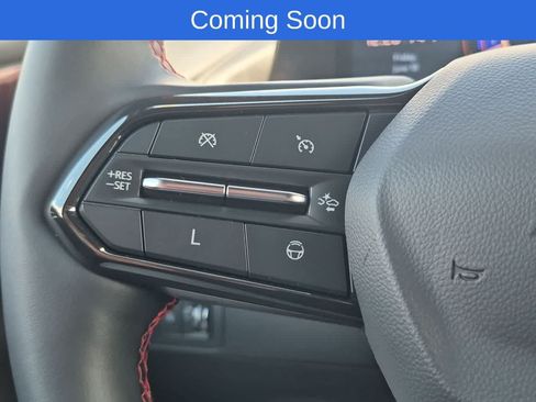 Used 2024 Chevrolet Traverse RS AWD/4WD image 25