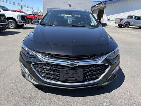 Used 2025 Chevrolet Malibu RS w/ LPO, Floor Liner Package FWD image 11