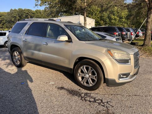 Used 2014 GMC Acadia SLT image 14