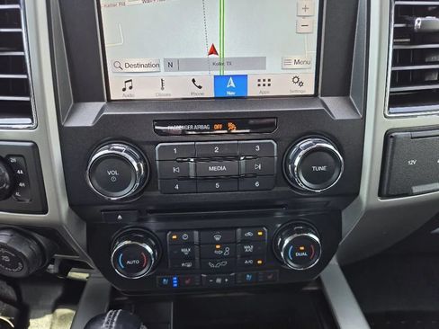 Used 2018 Ford F150 Lariat AWD/4WD image 38