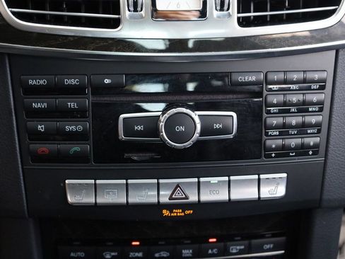 Used 2014 Mercedes-Benz E 350 Sedan image 36