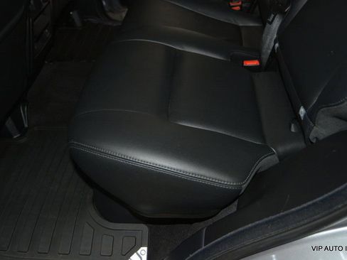 Used 2011 Land Rover Range Rover Sport HSE image 26