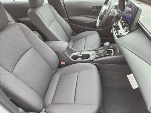 Used 2026 Toyota Corolla LE image 10