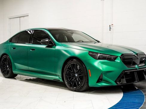 Used 2025 BMW M5 Base w/ Carbon Package image 5