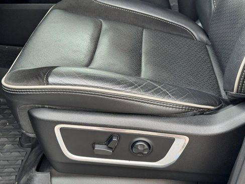 Used 2021 RAM 1500 Laramie image 30