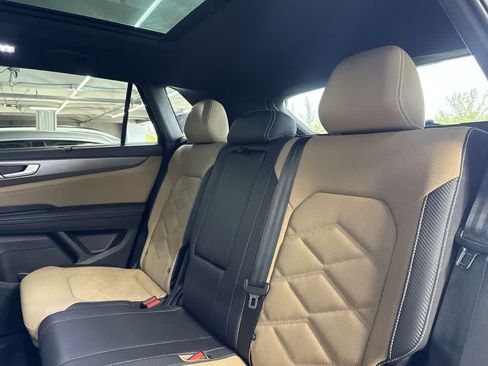 Used 2026 Volkswagen Atlas Cross Sport SE FWD image 21