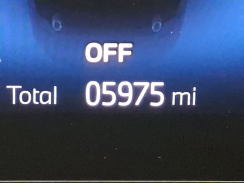 Used 2025 BMW 330i Sedan w/ Convenience Package image 18