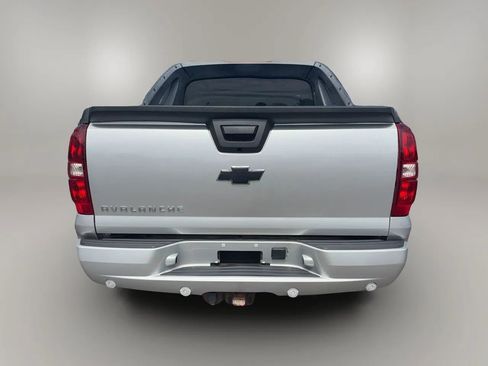 Used 2012 Chevrolet Avalanche LT w/ All-Star Edition AWD/4WD image 6