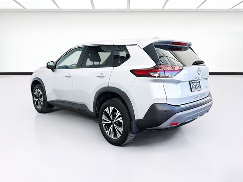 Used 2022 Nissan Rogue SV FWD image 6