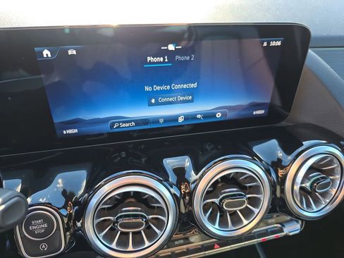 Certified 2025 Mercedes-Benz GLA 250 4MATIC image 28