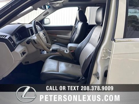 Used 2008 Jeep Grand Cherokee Limited w/ Quadra-Drive II 4X4 Group image 23