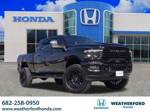 Used 2025 RAM 2500 Laramie w/ Night Edition AWD/4WD image 1