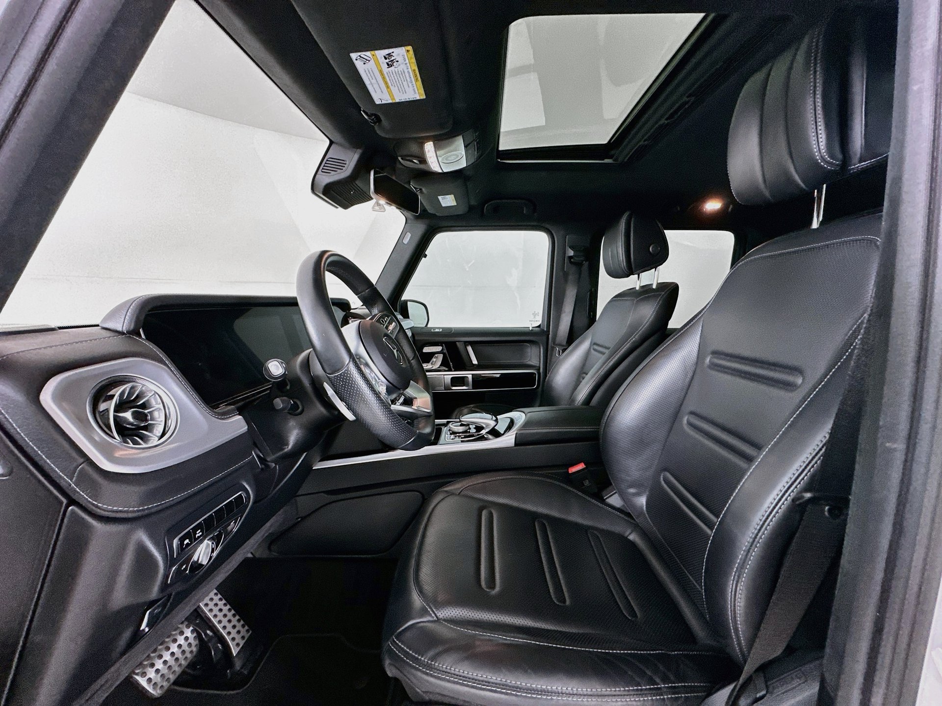 Used 2022 Mercedes-Benz G 550 image 23