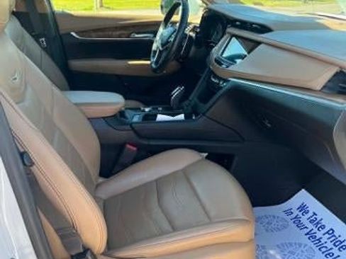 Used 2023 Cadillac XT5 Sportv w/ Platinum Package AWD/4WD image 9