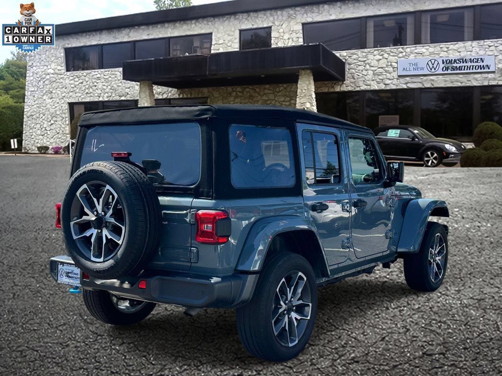 Used 2024 Jeep Wrangler Unlimited w/ Convenience Group AWD/4WD image 6