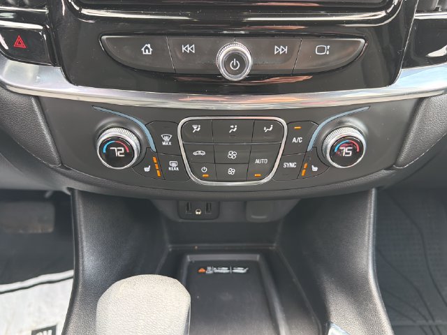 Used 2023 Chevrolet Traverse LT AWD/4WD image 27