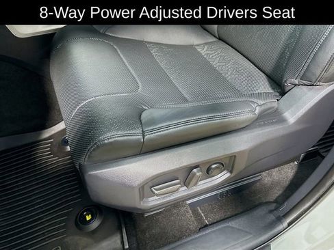 Used 2024 Toyota Tundra Limited AWD/4WD image 10