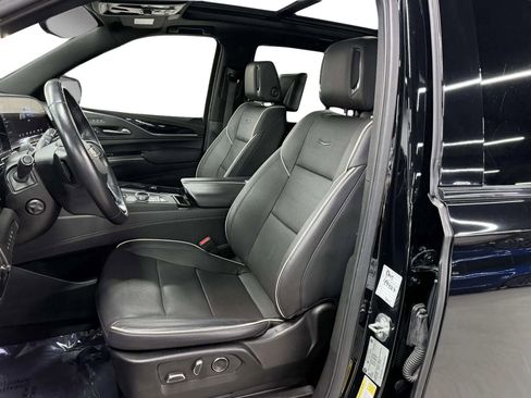 Used 2023 Cadillac Escalade Sport image 16