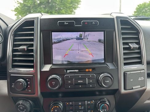 Used 2020 Ford F150 XLT w/ Equipment Group 302A Luxury AWD/4WD image 9