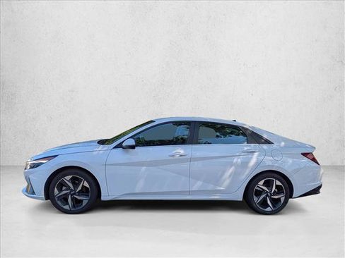 Used 2023 Hyundai Elantra Limited FWD image 9