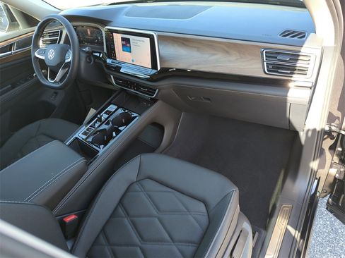 New 2026 Volkswagen Atlas SE image 23