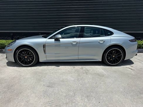 Certified 2023 Porsche Panamera RWD image 2