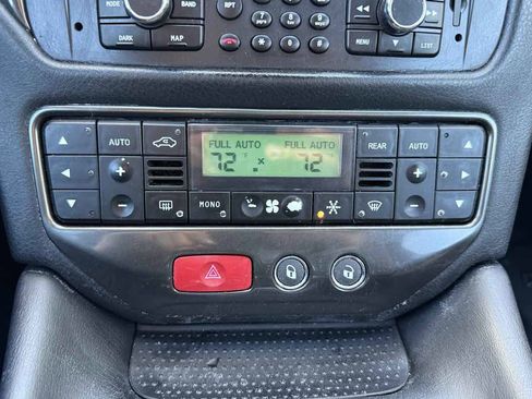 Used 2017 Maserati GranTurismo Sport image 21