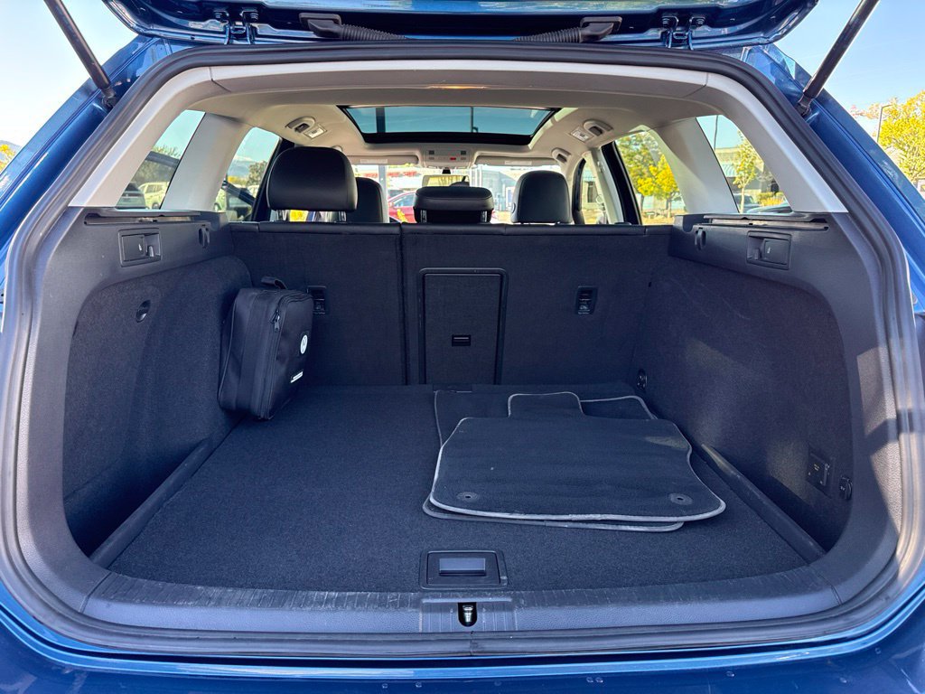 Used 2018 Volkswagen Golf Alltrack AWD/4WD image 25