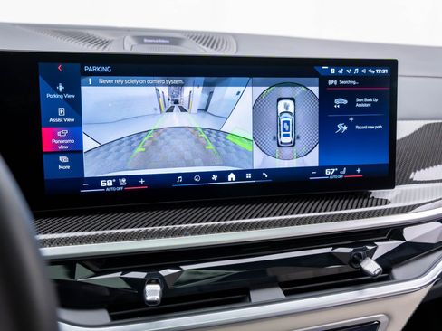 Used 2025 BMW X7 M60i image 26