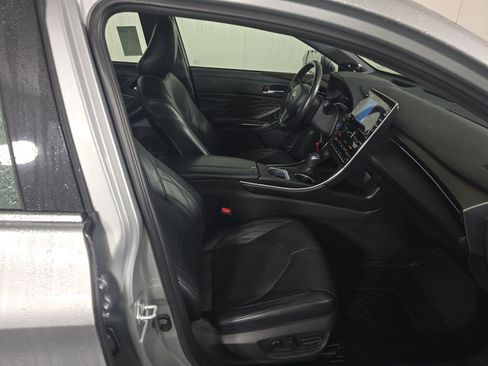 Used 2021 Toyota Avalon Limited w/ Advanced Safety Package image 9