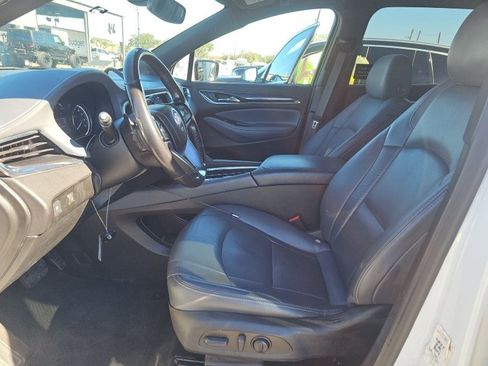 Used 2023 Buick Enclave Essence image 11