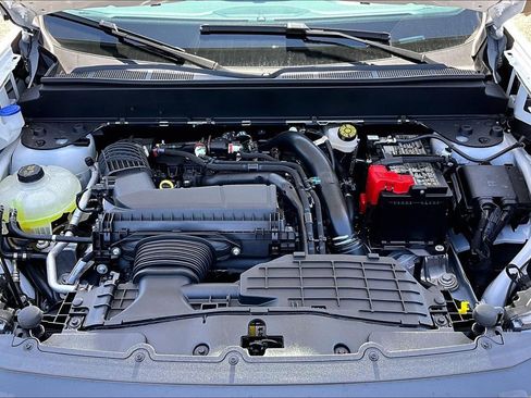 New 2026 Ford Maverick Tremor AWD/4WD image 13