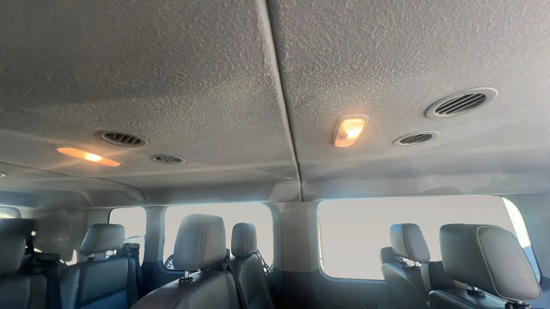 Used 2018 Ford Transit 350 XL RWD image 22