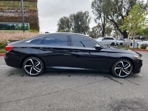 Used 2019 Honda Accord Sport image 9