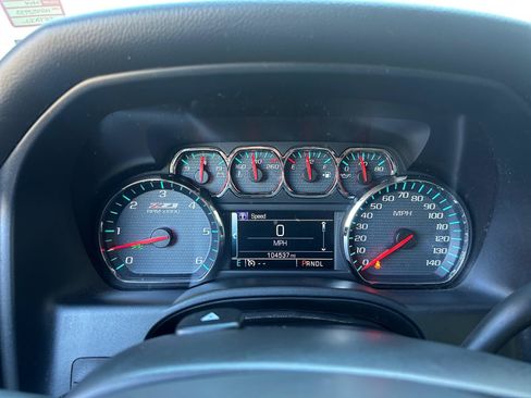 Used 2017 Chevrolet Silverado 1500 LT w/ All Star Edition AWD/4WD image 17
