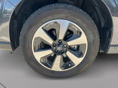 Used 2018 Subaru Forester 2.5i Limited AWD/4WD image 10