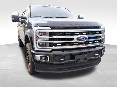 Used 2024 Ford F350 Platinum AWD/4WD image 9
