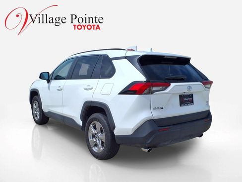 Used 2025 Toyota RAV4 XLE AWD/4WD image 3
