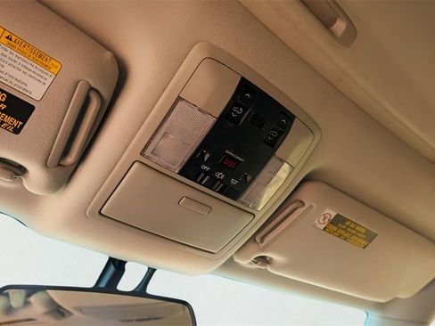 Used 2017 Lexus GX 460 Premium image 26