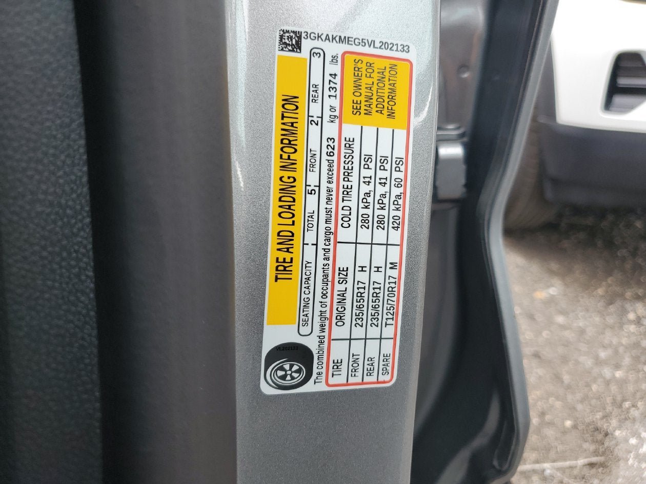 New 2027 GMC Terrain Elevation FWD image 31