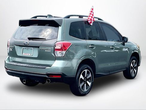 Used 2017 Subaru Forester 2.5i Limited w/ Popular Package #1 AWD/4WD image 2